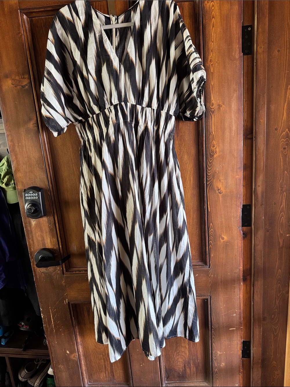 Black and White Patterned V-Neck Maxi Dress